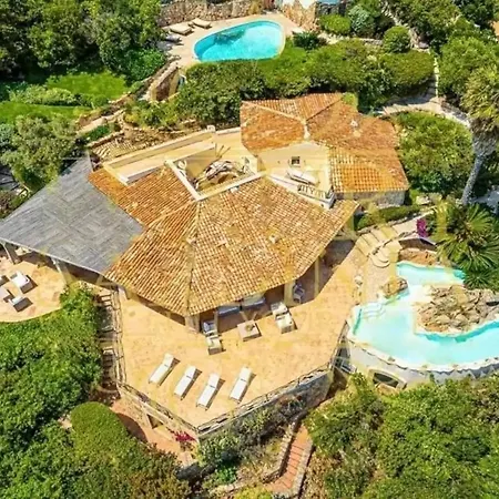 La Perla Villa